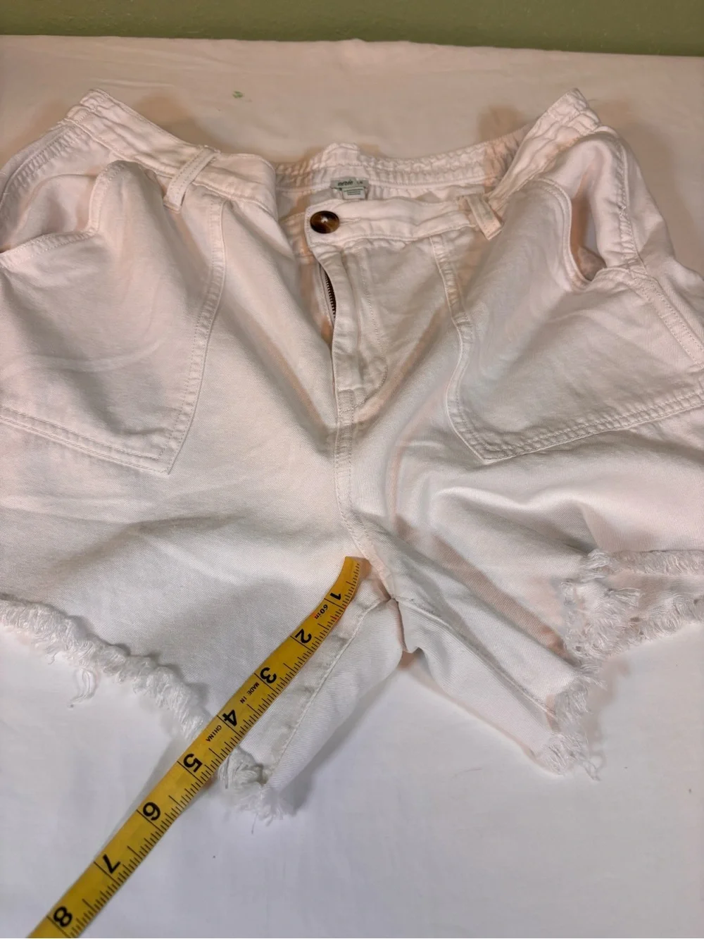 Aerie White High‎ Rise Frayed Hem Shorts Size Large